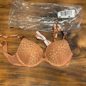 Victoria’s Secret Bra - size 34A - New with Tags
